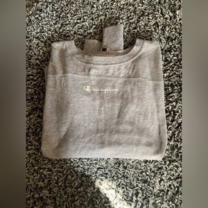 Champion shirt size M